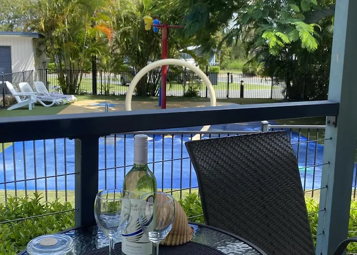Hotels With Four Stars Big4 Mackay Blacks Beach Holiday Park