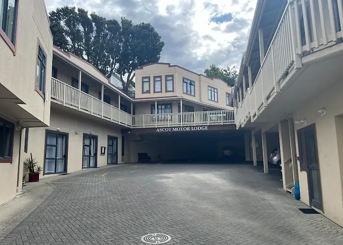 Vacation homes Ascot Motor
