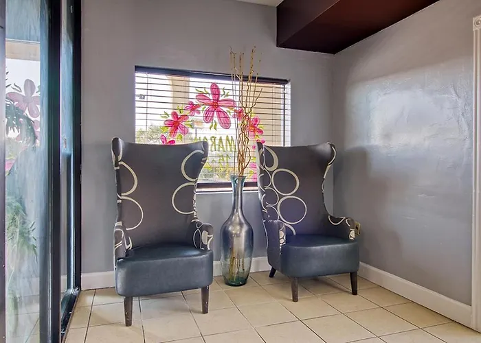 Regency Inn & Suites