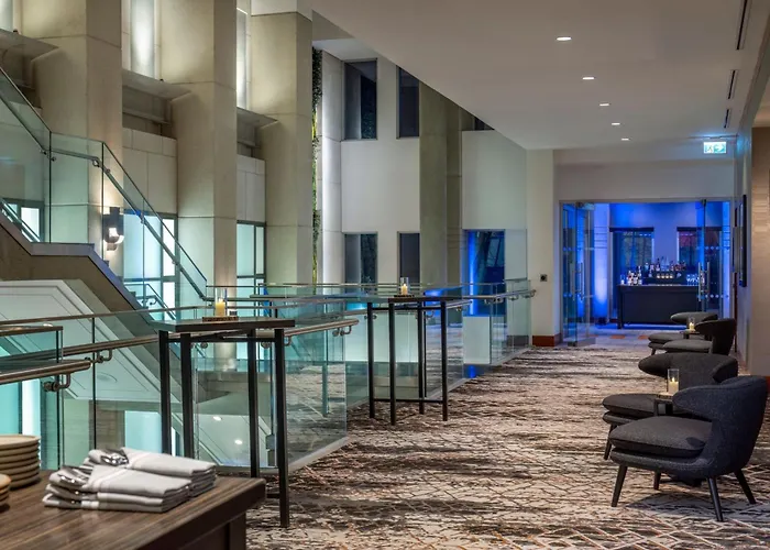 Delta Hotels By Marriott Vancouver Downtown Suites