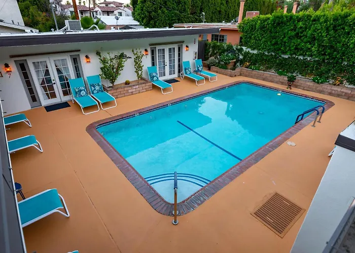 3 star hotel: Old Ranch Inn - Adults Only 21 & Up