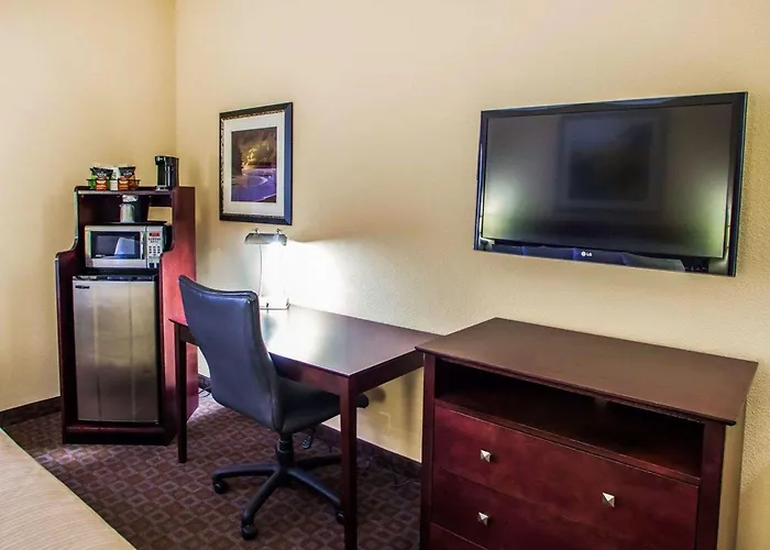 Hotel with view: Quality Inn & Suites Peoria North