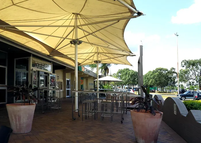 Family Hotel: Sunnybank Hotel Brisbane