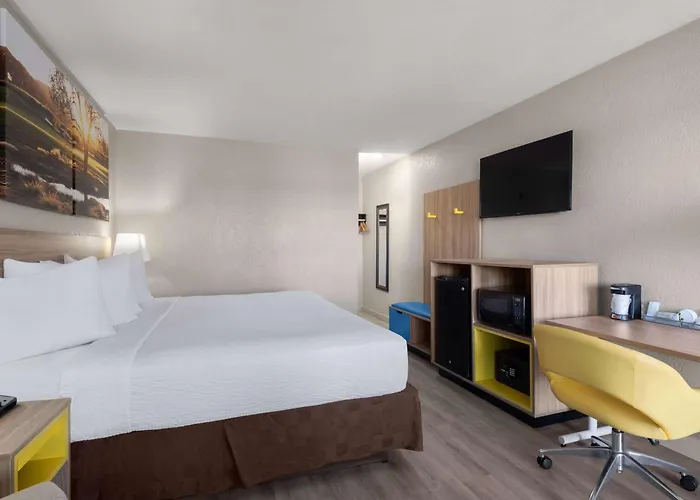 Hotel nahe College: Days Inn By Wyndham Las Vegas Airport Near The Strip