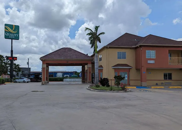 Hotel near College: Quality Inn Brownsville