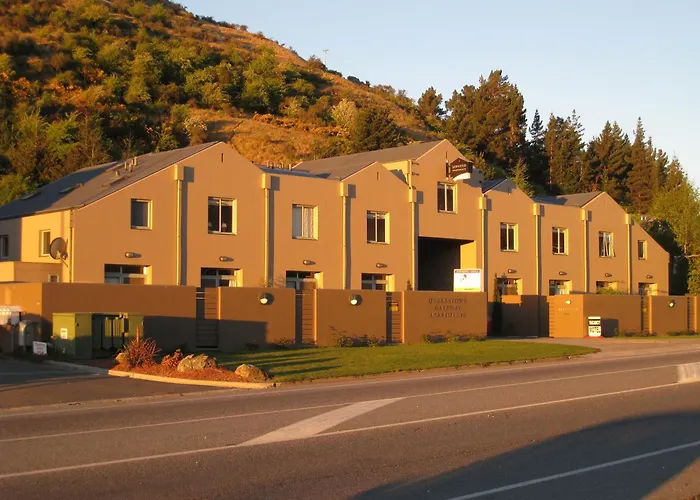 Hotel with view: Queenstown Gateway Apartments