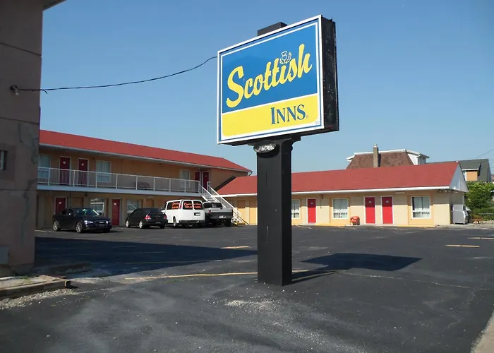 Scottish Inn Near The Falls And Casino