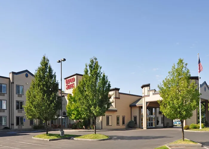 Oxford Suites Pendleton