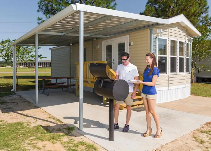 Pet Friendly hotel: Red Shoes Rv Park And Chalets