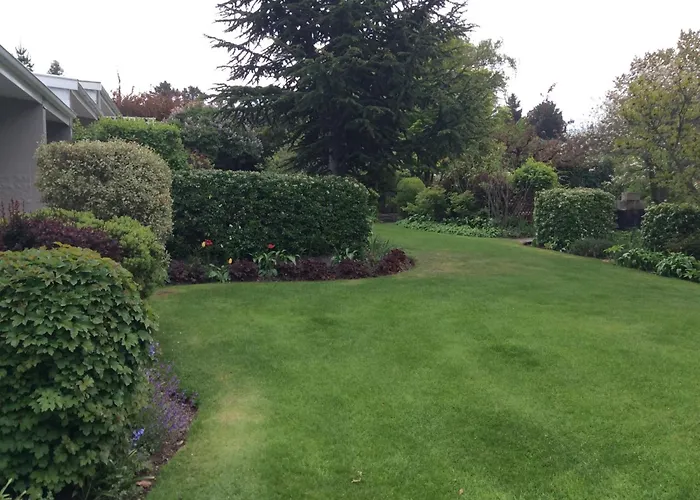 Alexandra Garden Court Motel