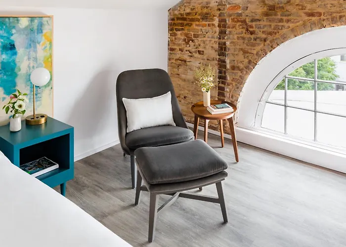 Family Hotel: The Doyle Hotel