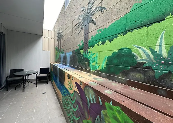 Pet Friendly hotel: The Palms Apartments