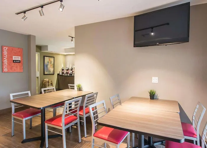 Comfort Inn Airport East