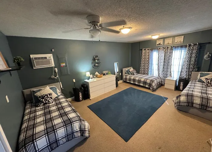 Vacation rental: Hakuna Matata Hostel Shared Room