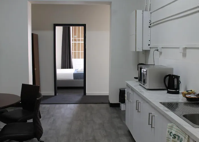 Cheap hotel: Romano'S Hotel & Suites Wagga Wagga