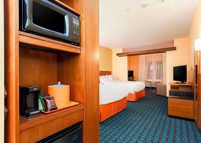 Fairfield Inn & Suites By Marriott Pleasanton