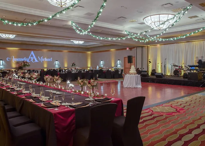 Pet Friendly hotel: Marriott Indianapolis North