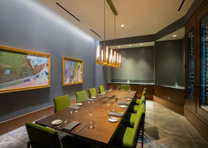 Resort: The Laura Hotel, Houston Downtown, Autograph Collection