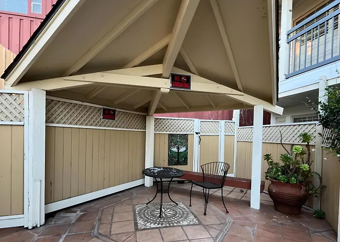 Inn By The Bay Monterey