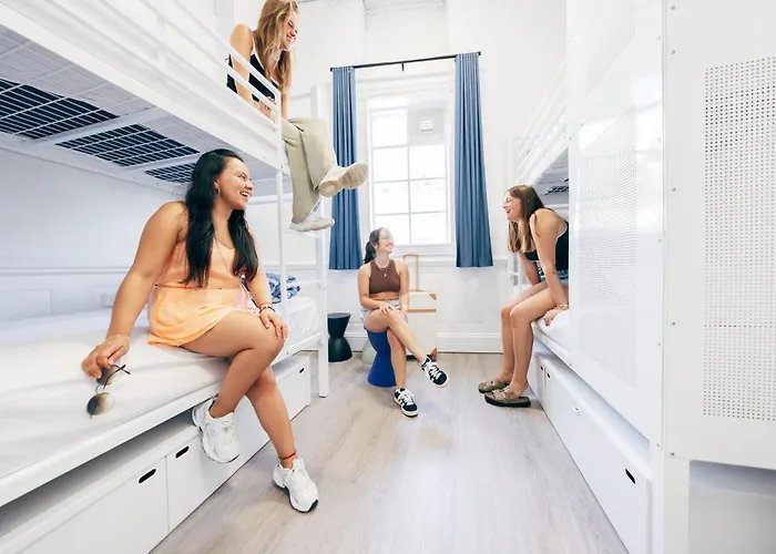 Hostel: Maze Backpackers - Gold Coast