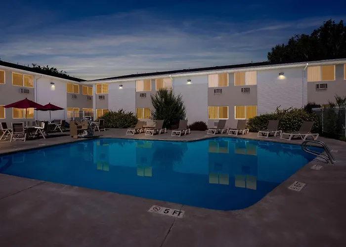 Econo Lodge