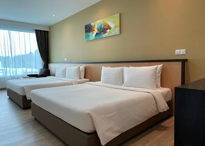 Hotel 7 Suria