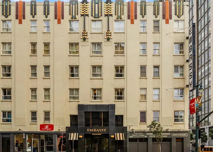 Resort: Embassy Hotel