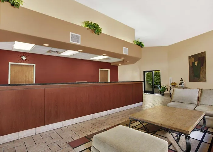 Family Hotel: Days Inn By Wyndham Globe