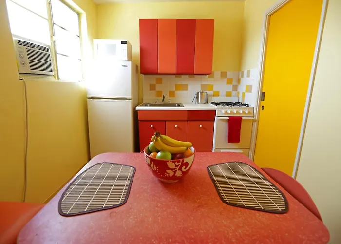 Banana Bungalow Hollywood Hotel & Hostel