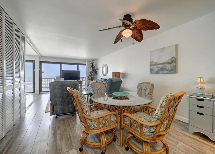 Island House Beachfront Condo
