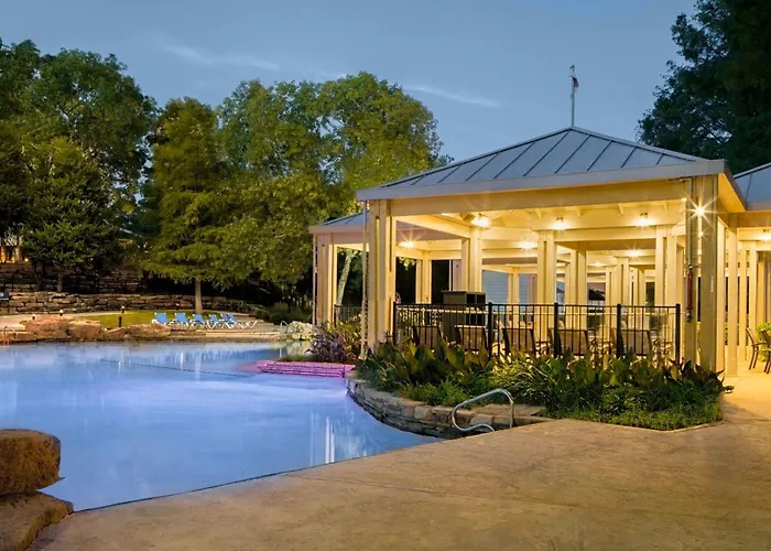 4 star hotel: Sheraton Arlington Hotel