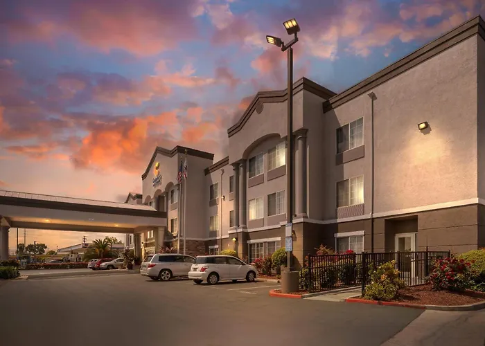 Resorts Guide Comfort Inn & Suites Sacramento - University Area