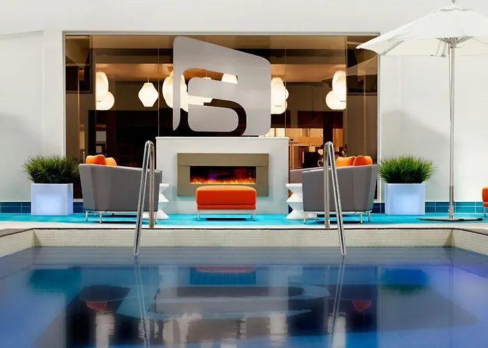 Aloft Hotel Calgary University