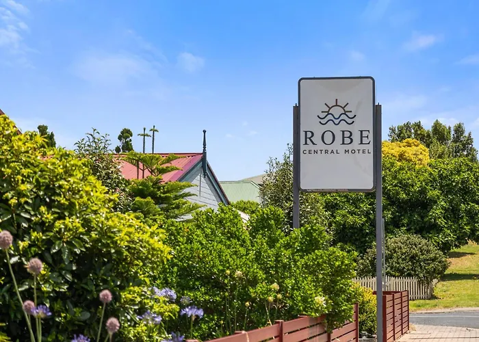 Cheap hotels Robe Central