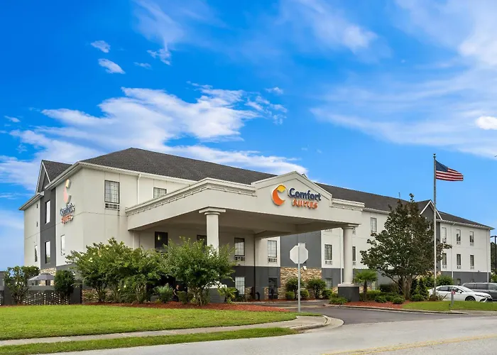 Cheap hotels Comfort Suites Near Camp Lejeune