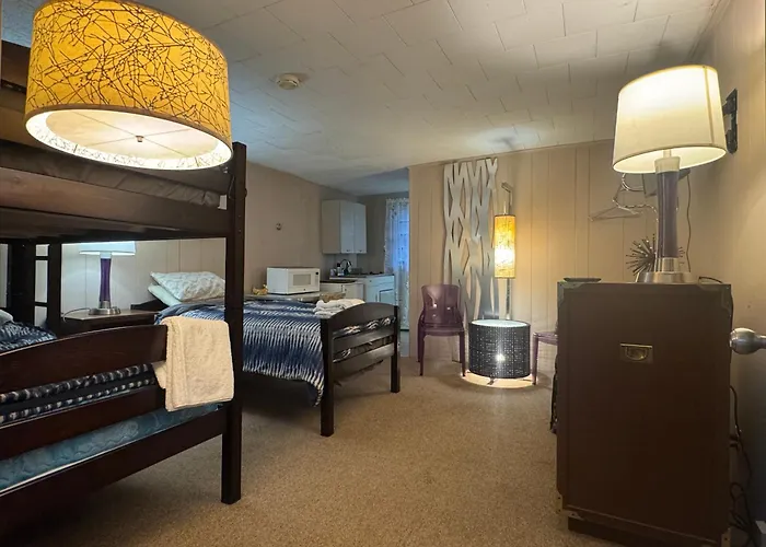 West Wind Motel
