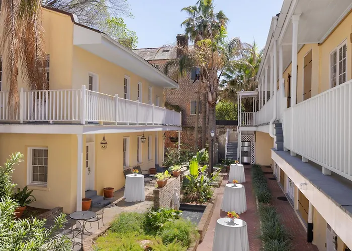 Dauphine Orleans Hotel