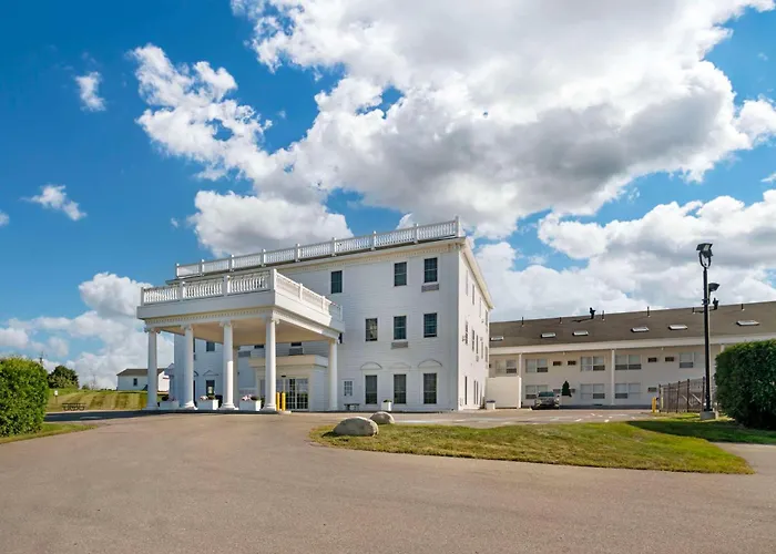 Luxury hotel only: Best Western White House Inn