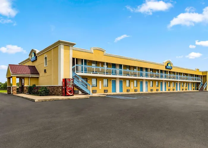 Days Inn By Wyndham Fort Wayne