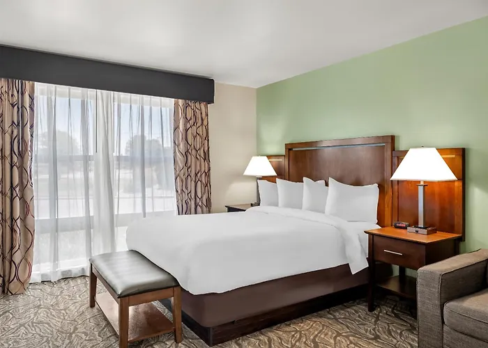 Beach hotel: Ledgestone Suites Hotel Billings