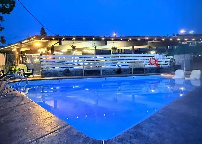 Timbers Inn And Suites