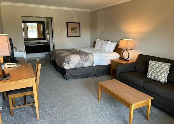 Rideau Heights Inn