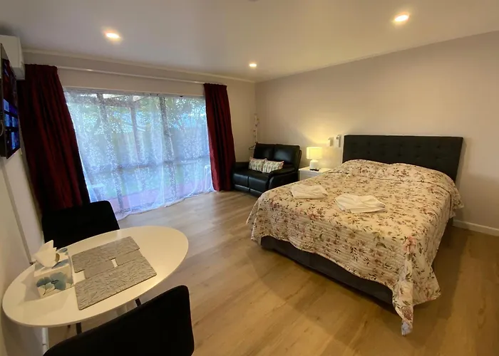 Cascades Motor Lodge