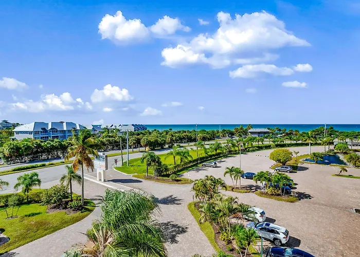 Pool Villa: Bonita Beach And Tennis Club