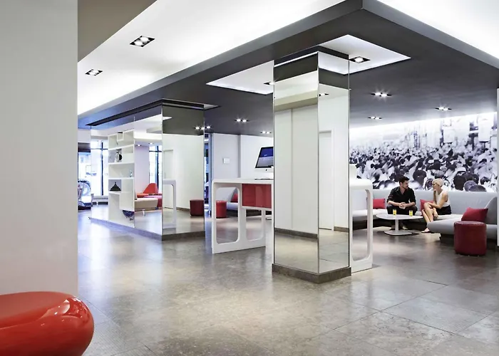 Hotel céntrico: Novotel Montreal Center