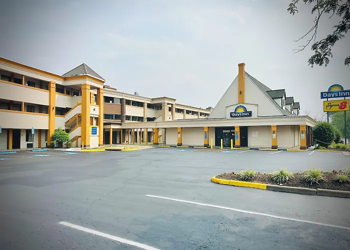 Days Inn By Wyndham Westend , Va Washington Dc Area