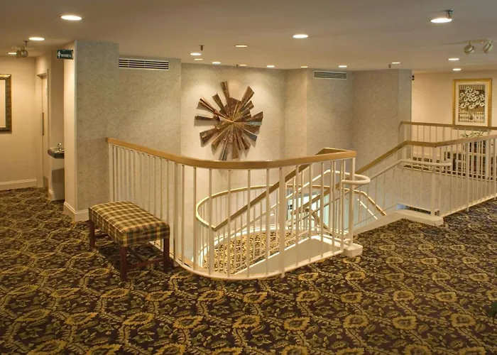 Luxe Studios Opryland