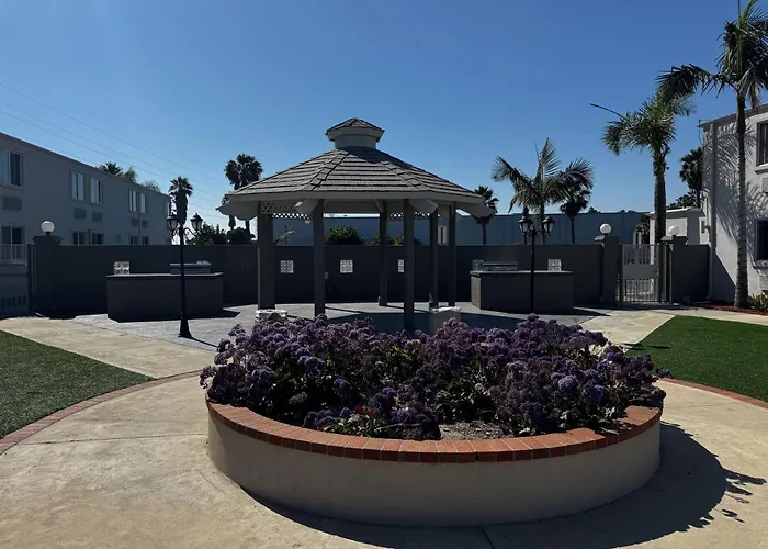 Beach Hotels Motel 6-Carson, Ca (Adults Only)