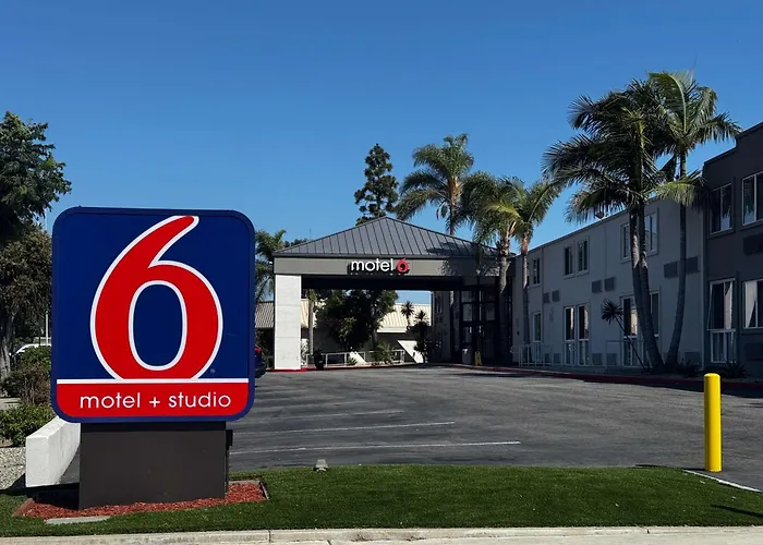 Beach Hotels Motel 6-Carson, Ca (Adults Only)