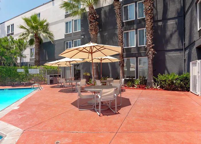  Best Western Plus Commerce